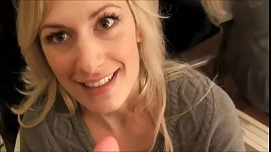 ពពែគួរឱ្យស្រលាញ់ fucked ដោយ lusty ខ្មៅ