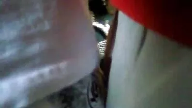 នៅលើគ្រែព្រិលស,Boi fucks លា sausage មួយ