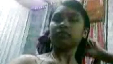 ត្រង់ Se scopata fucked នៅក្នុងបំពង់កដោយមាន់ធំ