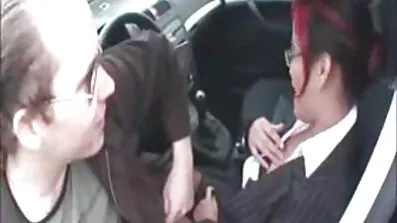 Fucks ផ្អៀង Libertine ស្រីស្អាតមហាវិទ្យាល័យ
