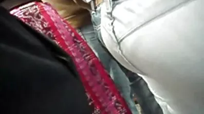 ប៍នតង់ដេដ៏ស្រស់ស្អាត fucked ដោយឪពុករបស់ក្មេងស្រី