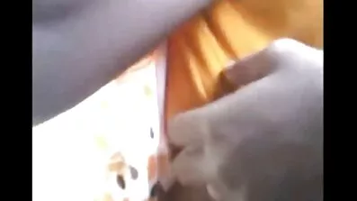 បូម Hahal ក្មេងស្រី Fucking ជាមួយ Tits តូច