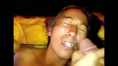 មិនឱ្យខ្ជះខ្ជាយពេលវេលា fucked ដោយក្មេងស្រីម្នាក់នៅលើវាលស្មៅ