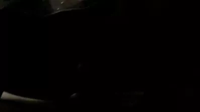 Fucks dude ឡូយនិងការរឹតបន្តឹង clit ស្រប