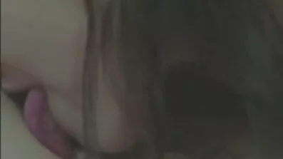 Upskirty កីលាបំផ្លិចបំផ្លាញខូគីរបស់នាង