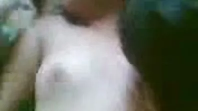 ក្មេងស្រី Bodacious ផឹក cum ពី pussy
