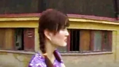 Dude នេះមិនអាចទប់ទល់និង fucked ក្មេងស្រីនៅពីមុខកាមេរ៉ា។