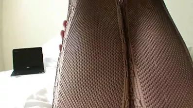 ម្រេចធំបុរសនេះ fucked ស្ត្រីម្នាក់ Busty